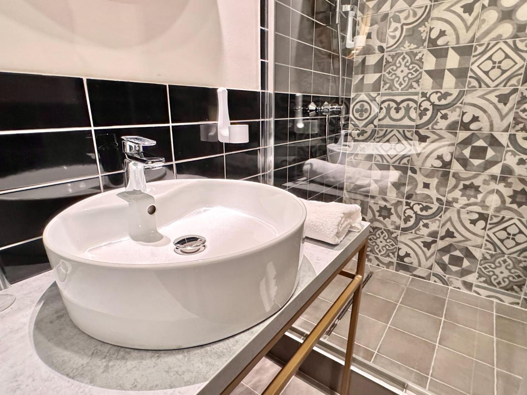 Bazaar Boutique Residence Будапеща Екстериор снимка